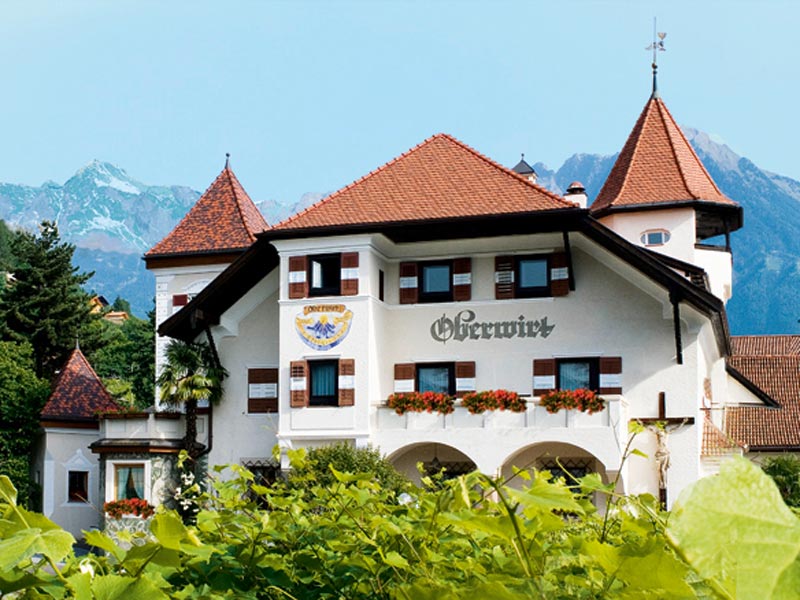 Hausfoto Ansicht des Hotels Oberwirt in Marling bei Meran 